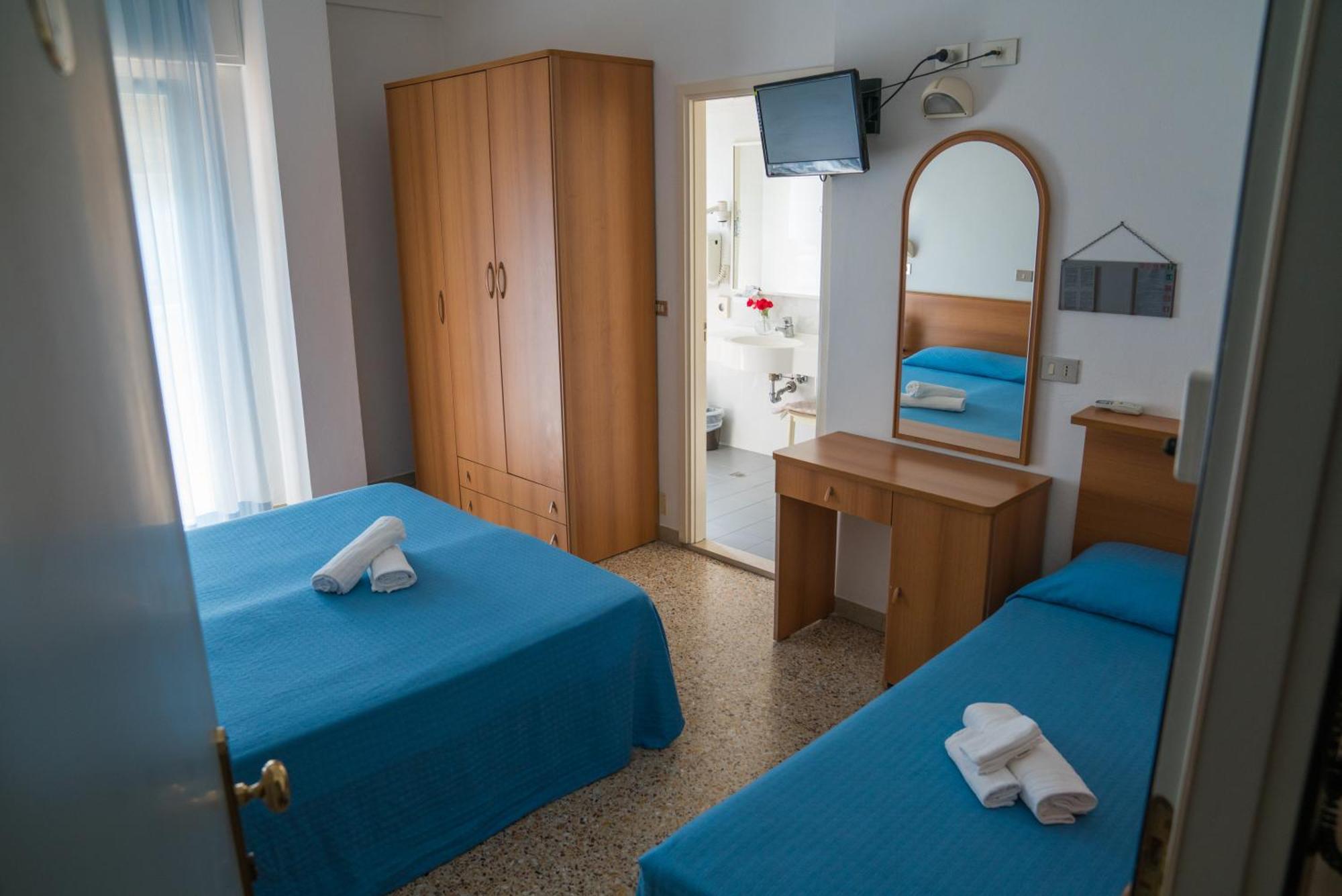 Hotel Singapore Milano Marittima Exterior photo